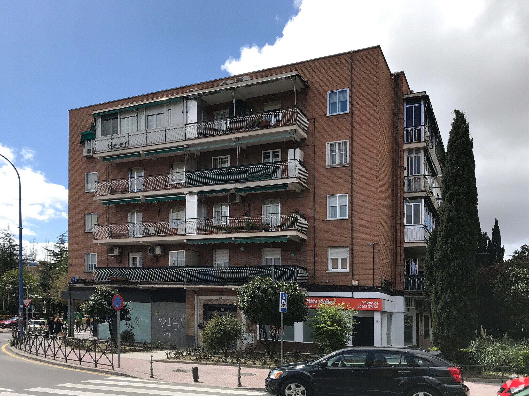 Multifamily in Leganés, Madrid for sale Primary Photo- Image 1 of 1