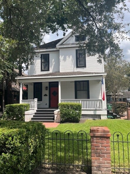 1214 Heights Blvd, Houston, TX for lease - Building Photo - Image 1 of 1