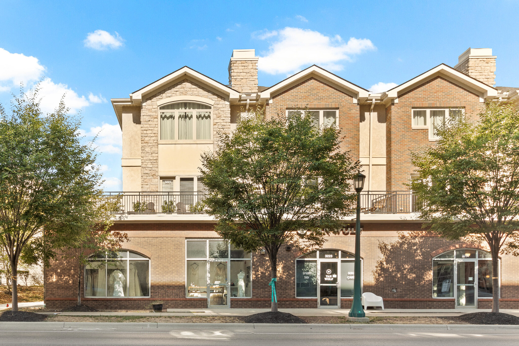 3219-3233 Tremont Rd, Upper Arlington, OH for lease Building Photo- Image 1 of 6