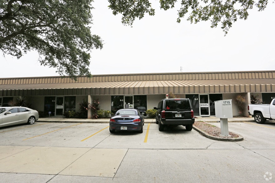1715 Independence Blvd, Sarasota, FL for lease - Building Photo - Image 2 of 10