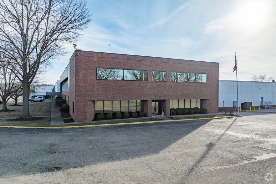 4676 Erie Ave SW, Navarre, OH for lease - Building Photo - Image 3 of 27