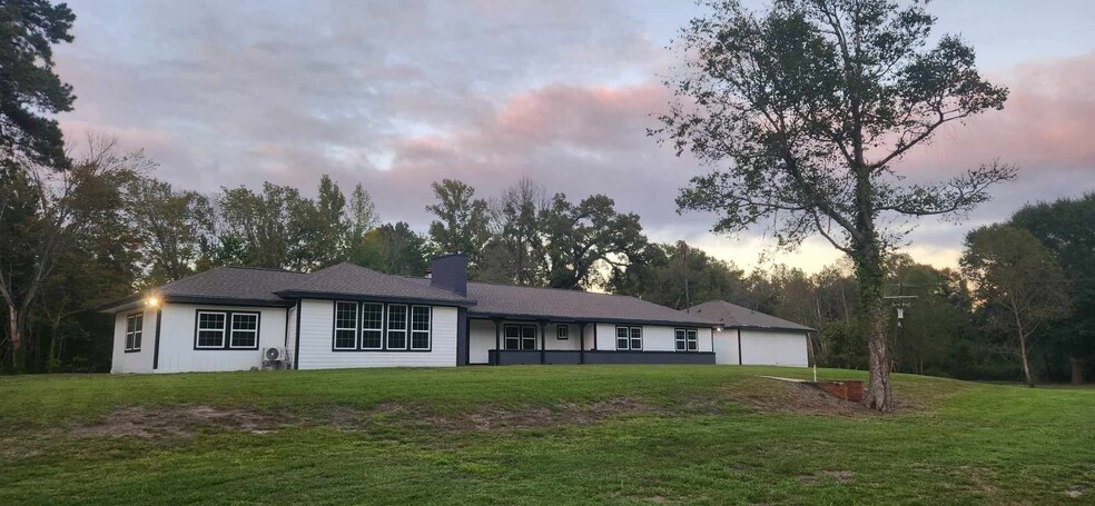 406 E 2nd St, Corrigan, TX for sale - Building Photo - Image 3 of 35