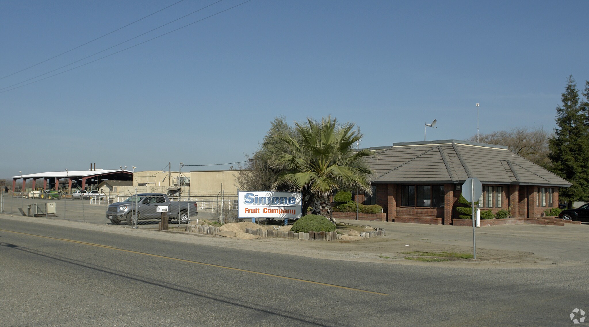 8008 W Shields Ave, Fresno, CA for sale Primary Photo- Image 1 of 1