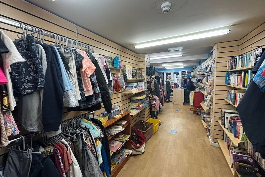 44 The Borough, Farnham for lease - Building Photo - Image 3 of 4