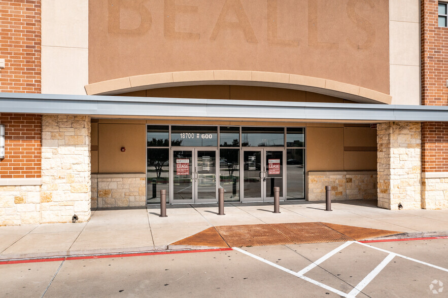 18470 Fm-685 Blvd, Pflugerville, TX for lease - Building Photo - Image 3 of 50