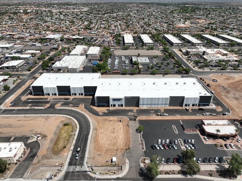 13270 W Bell Rd, Surprise, AZ for lease - Building Photo - Image 2 of 8