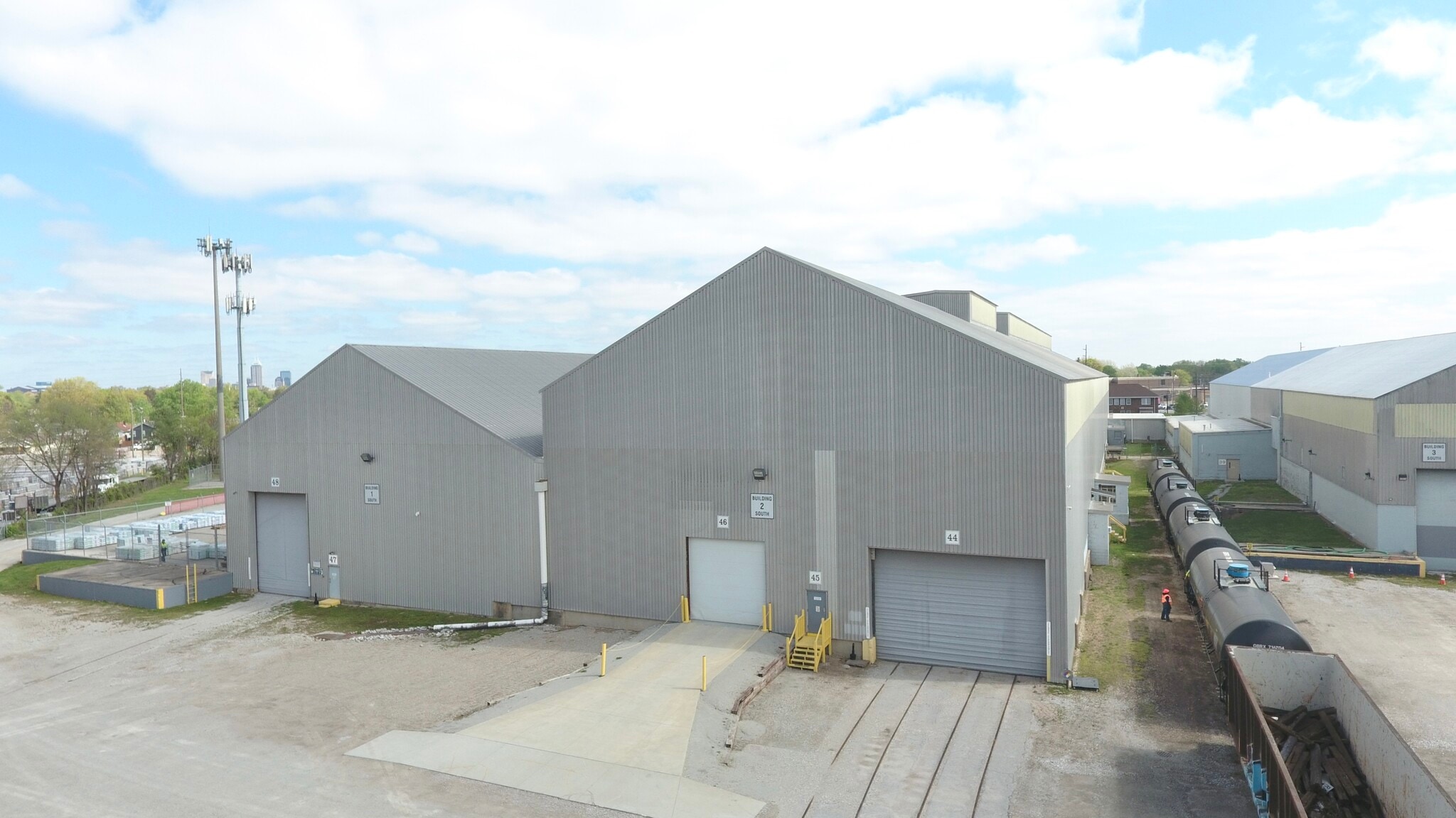 3000 Shelby St, Indianapolis, IN for lease Building Photo- Image 1 of 2