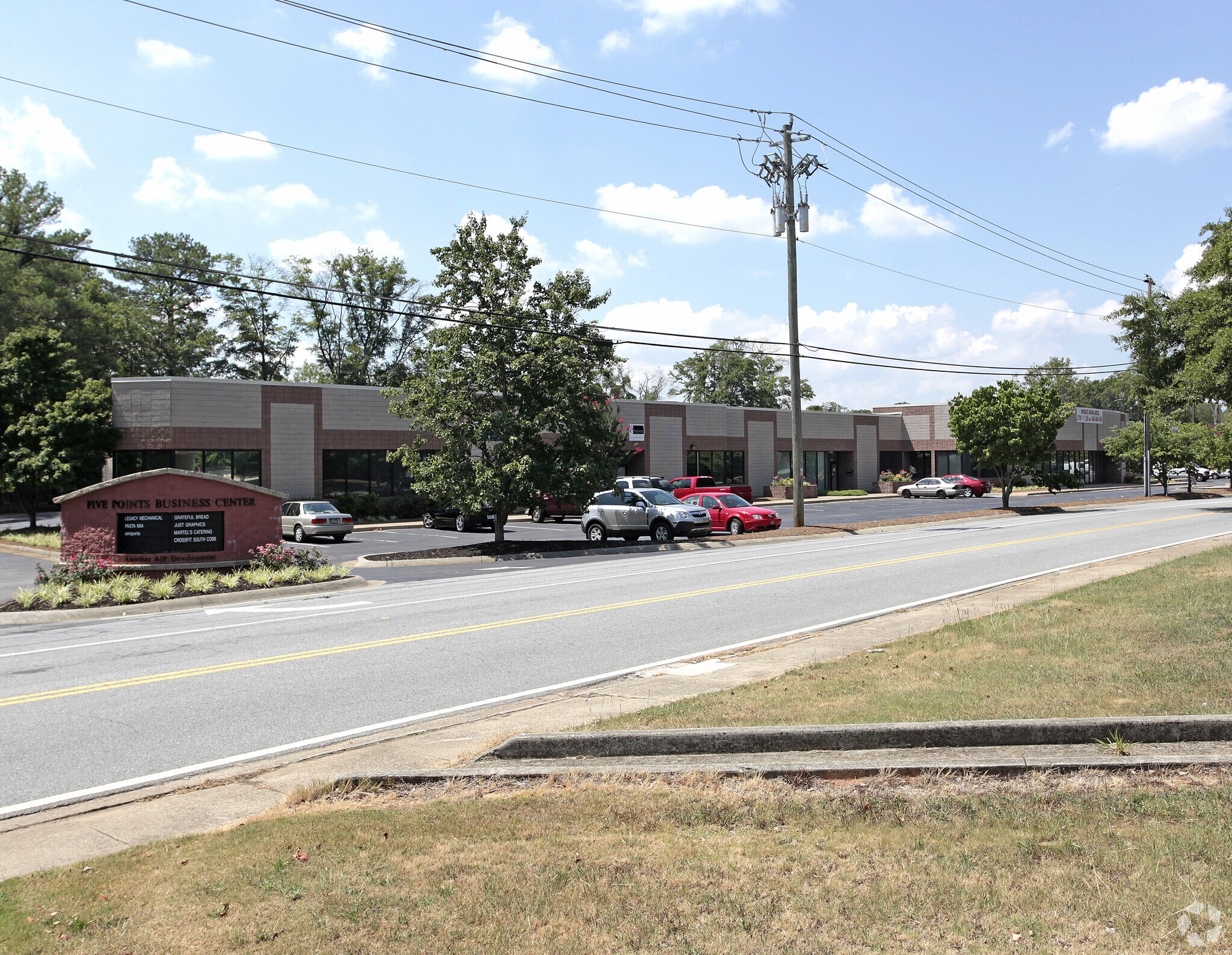 1600 Roswell St SE, Smyrna, GA for lease Building Photo- Image 1 of 12