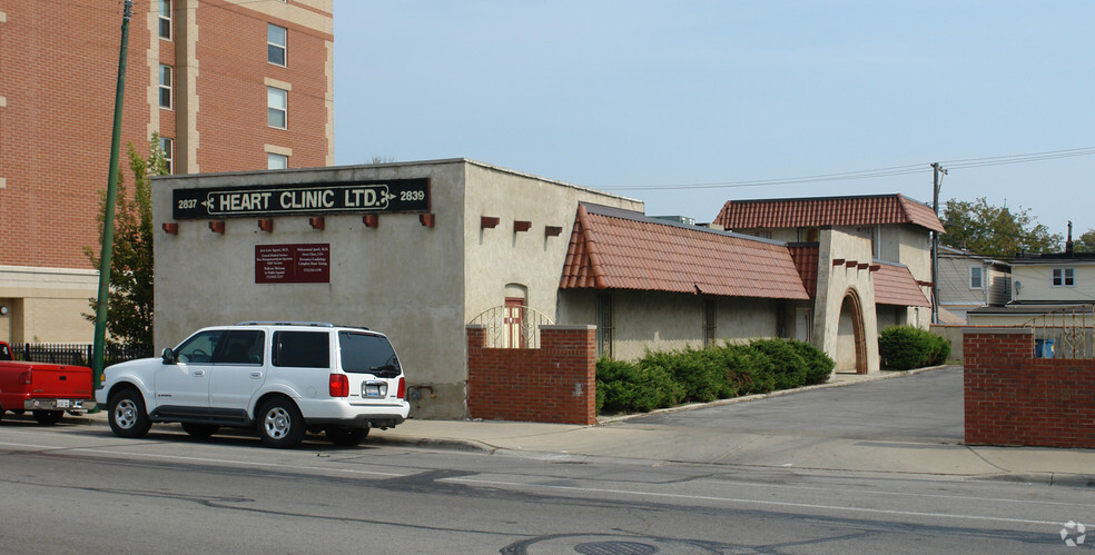 2837-2841 S Halsted St, Chicago, IL for lease - Primary Photo - Image 1 of 2