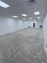 900-932 Northlake Blvd, North Palm Beach, FL for lease Interior Photo- Image 1 of 2