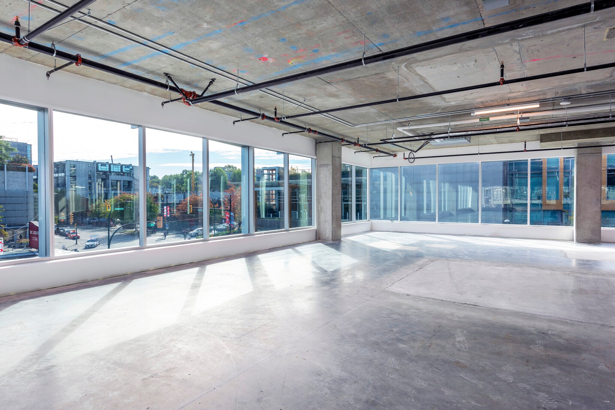 525 8th Ave W, Vancouver, BC for lease Interior Photo- Image 1 of 4