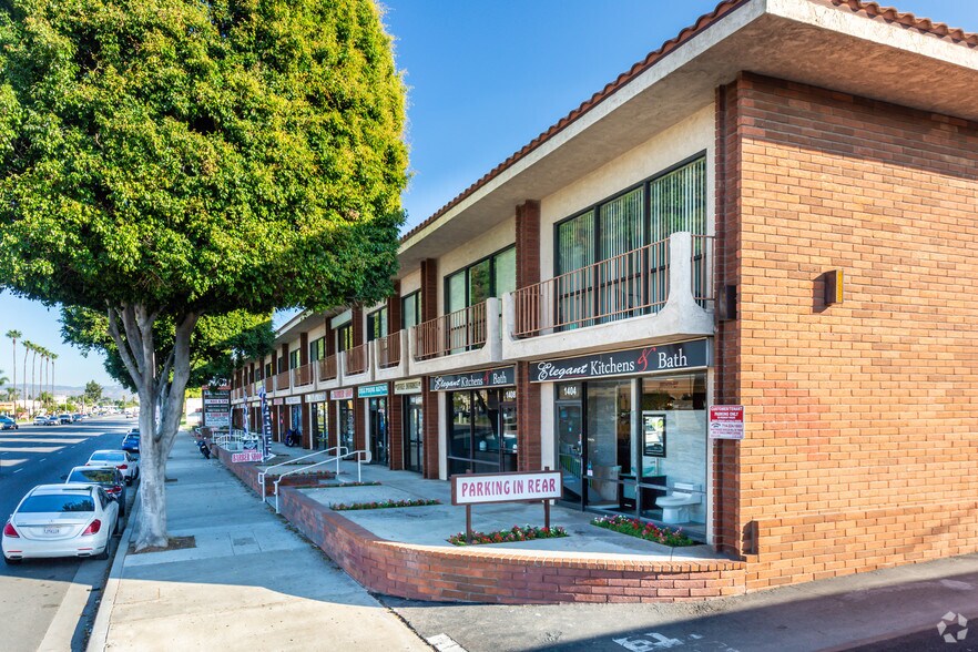 14001448 E Katella Ave, Orange, CA 92867 Retail Medical & Offices