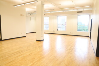 232 S Elm St, Greensboro, NC for lease Interior Photo- Image 1 of 4