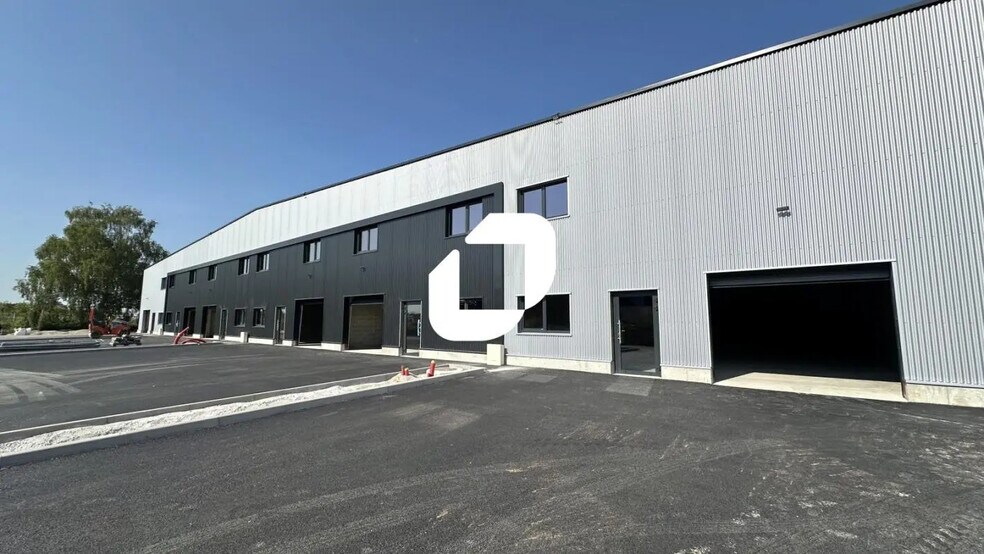 Flex in Fegersheim for sale - Building Photo - Image 1 of 10