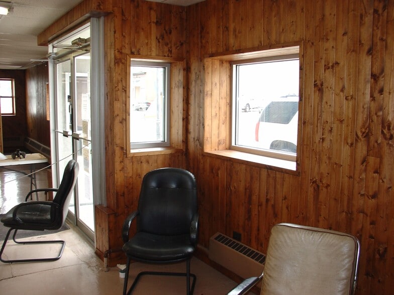 Main Street, Montello portfolio of 2 properties for sale on LoopNet.com - Building Photo - Image 3 of 18