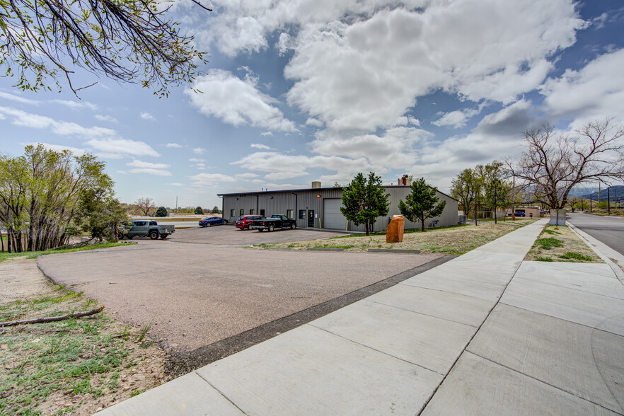 465 S 31st St, Colorado Springs, CO for lease - Building Photo - Image 1 of 18