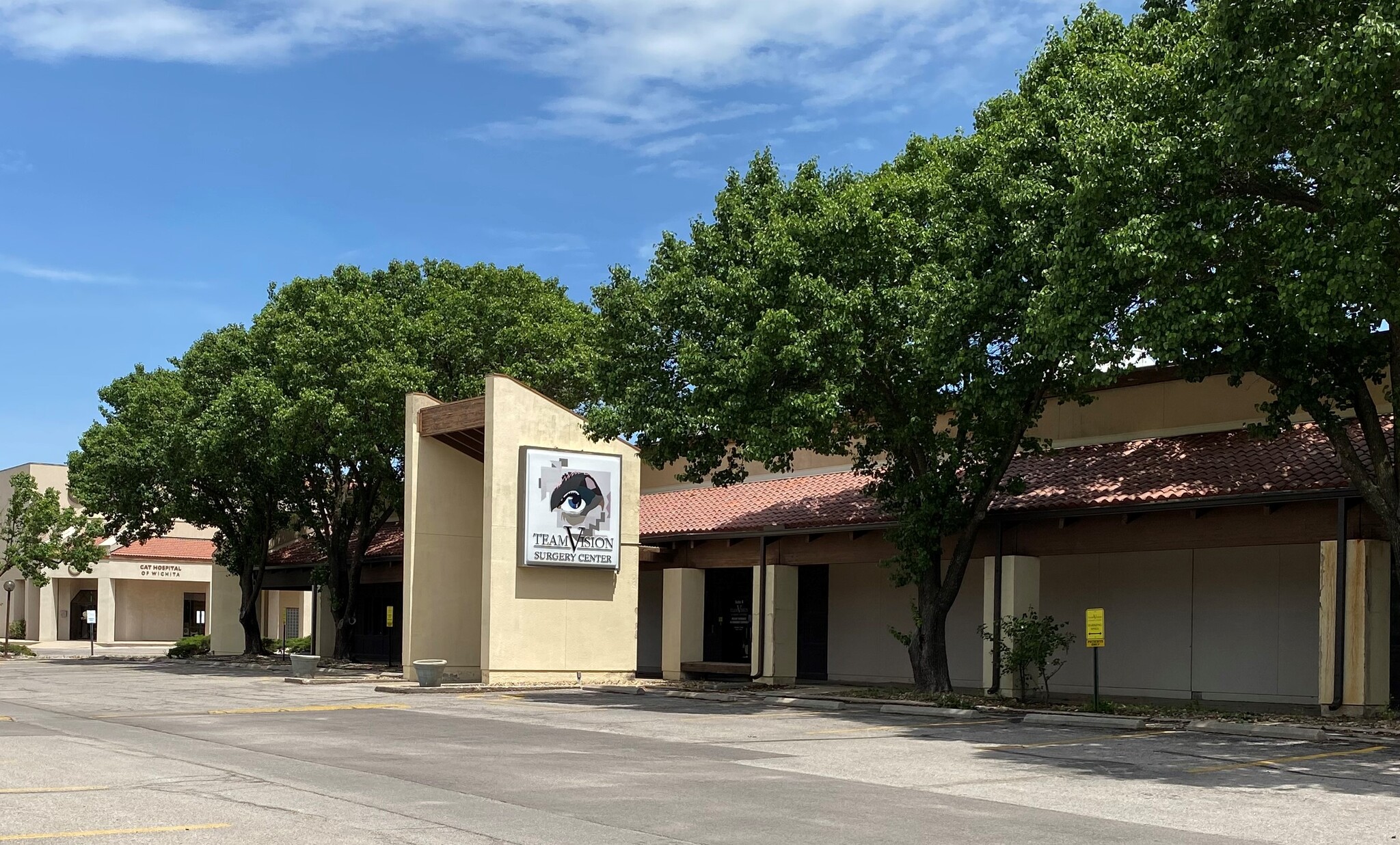 6100 E Central Ave, Wichita, KS for lease Building Photo- Image 1 of 7