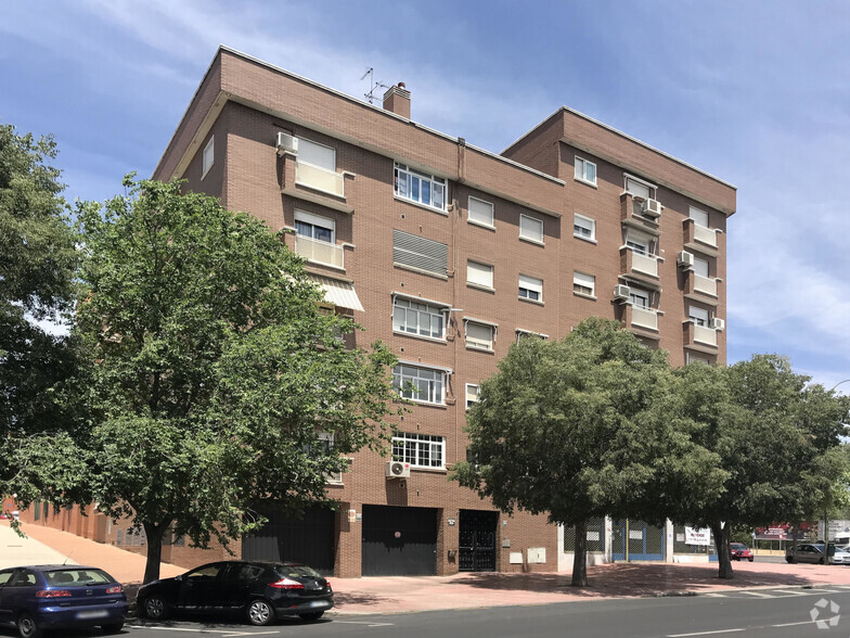 Multifamily in Móstoles, MAD for sale - Building Photo - Image 2 of 2