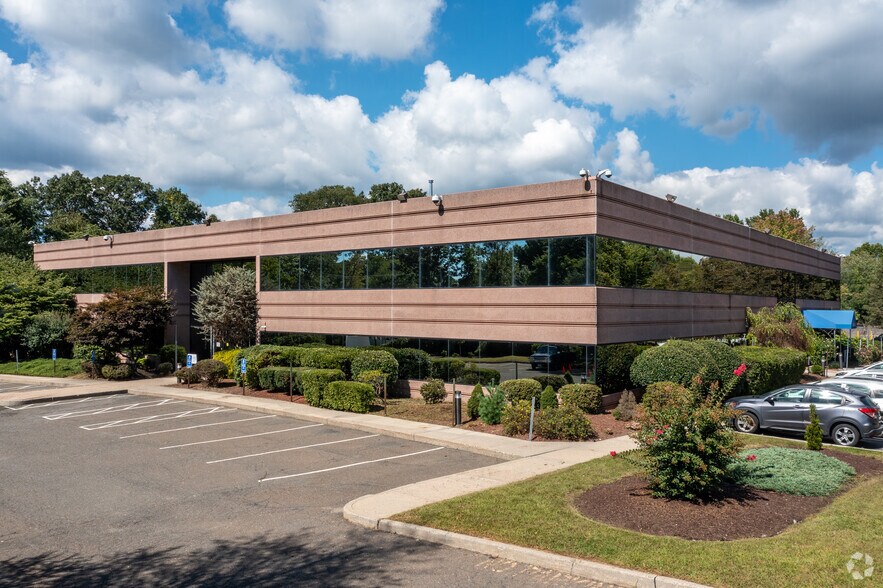 7 Cambridge Dr, Trumbull, CT 06611 Office for Lease