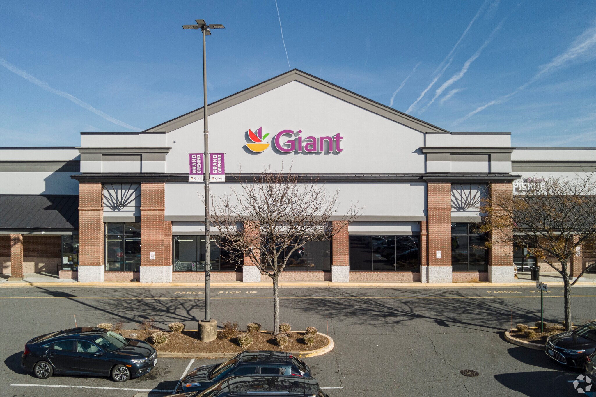 62016360 Seven Corners Ctr, Falls Church, VA 22044 Seven Corners