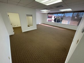 845 Oak Grove Ave, Menlo Park, CA for lease Interior Photo- Image 1 of 4