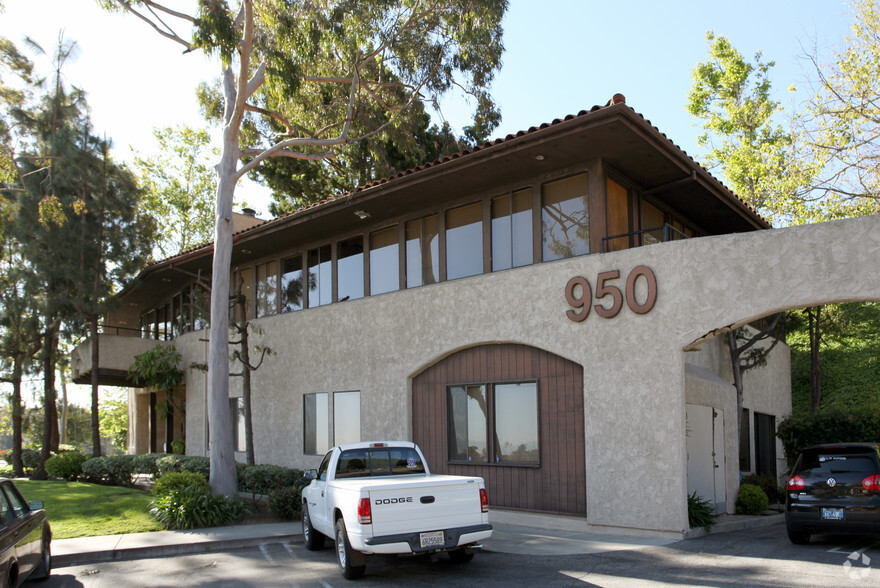 950 Indian Peak Rd, Rolling Hills Estates, CA for lease - Building Photo - Image 3 of 7