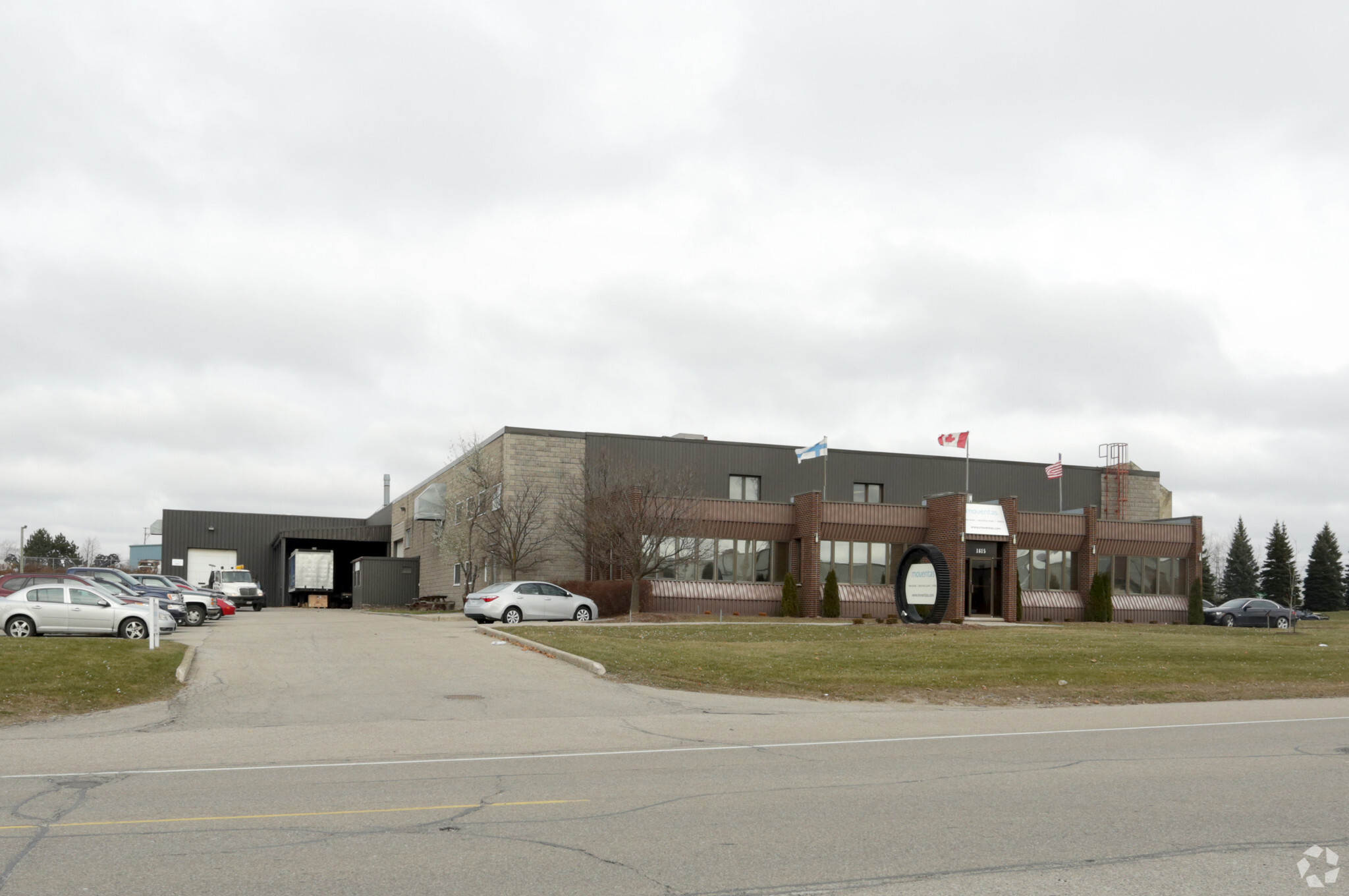 1615 Bishop St N, Cambridge, ON for lease Primary Photo- Image 1 of 3