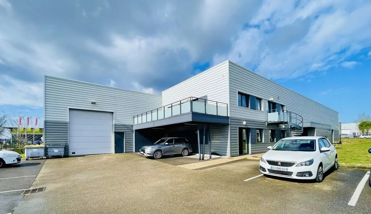 Industrial in Château-Gaillard for lease Building Photo- Image 1 of 13