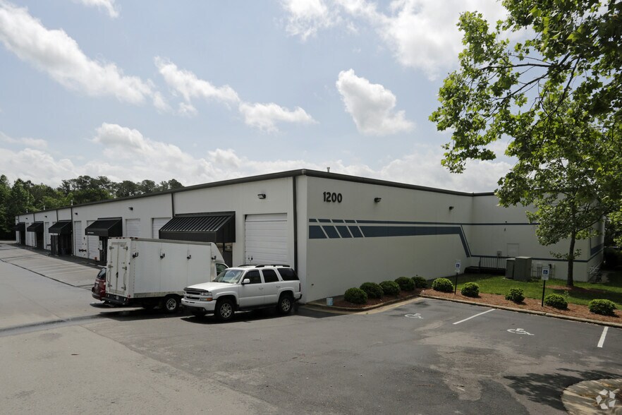 1200 Corporation Pky, Raleigh, NC for lease - Building Photo - Image 3 of 13