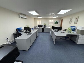 Bankside, Kidlington for lease Interior Photo- Image 1 of 2