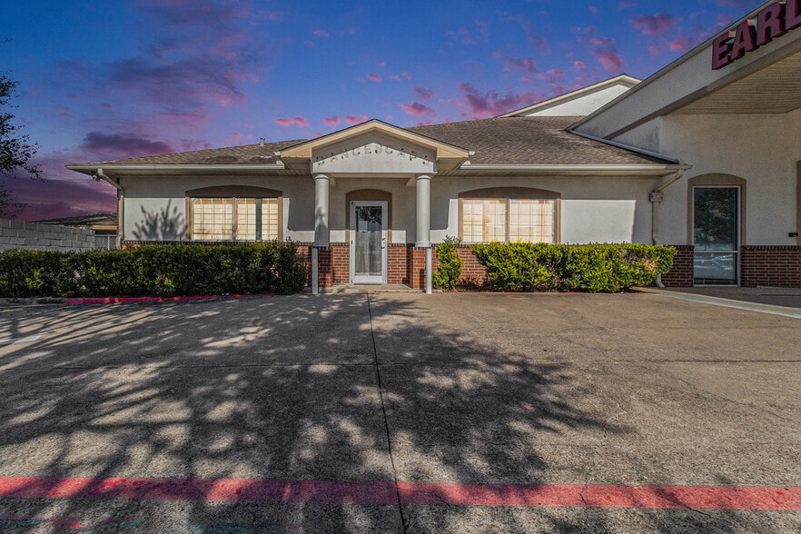 1906 Country Place Pky, Pearland, TX for lease - Building Photo - Image 2 of 29
