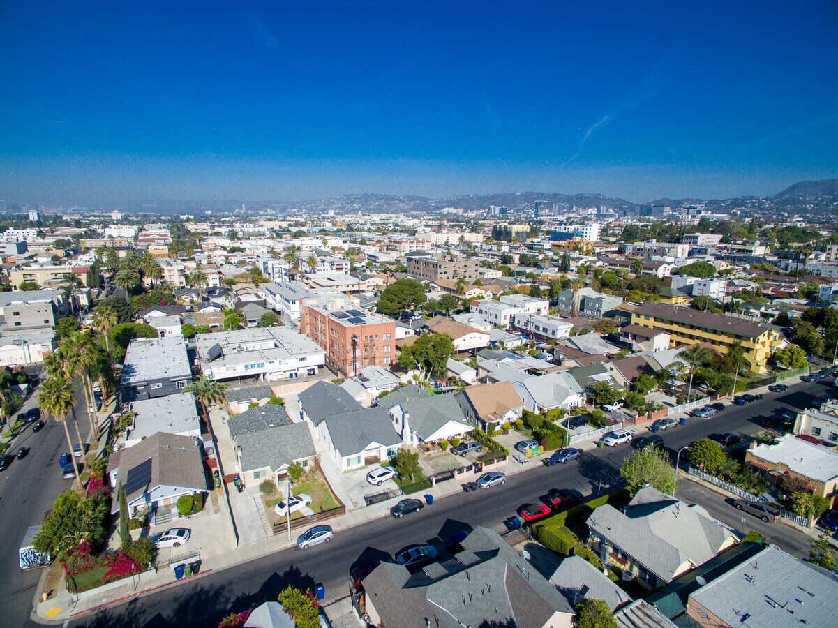 4517 Maplewood Ave, Los Angeles, CA 90004