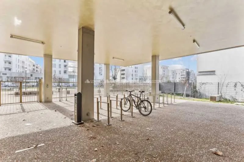 16 Rue Du 8 Mai 1945, Villeurbanne for lease - Building Photo - Image 3 of 15
