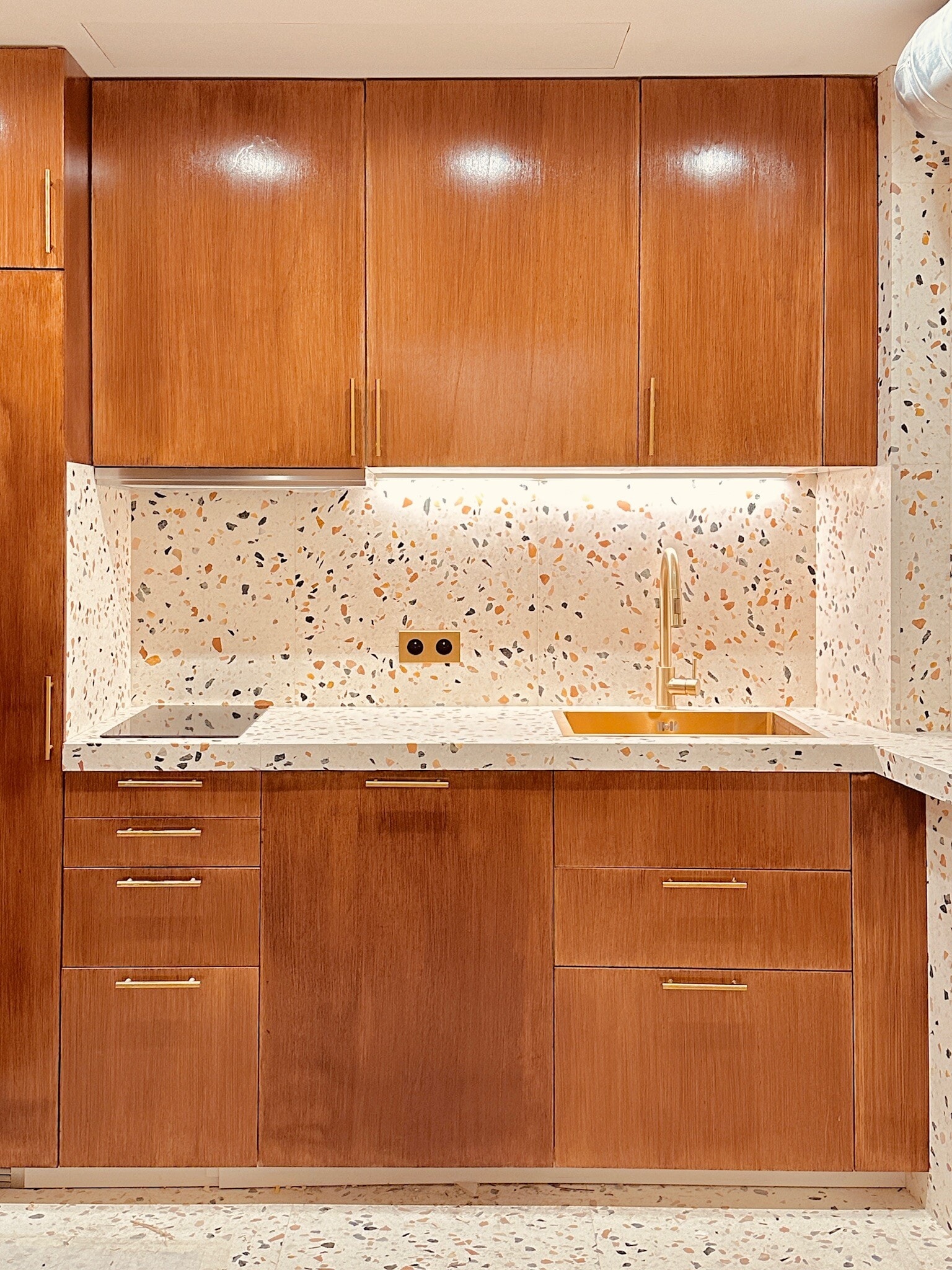 14 Rue De Rouen, Paris for lease Interior Photo- Image 1 of 13