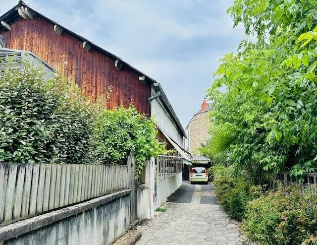 Office in Brive-la-Gaillarde for sale - Building Photo - Image 1 of 5