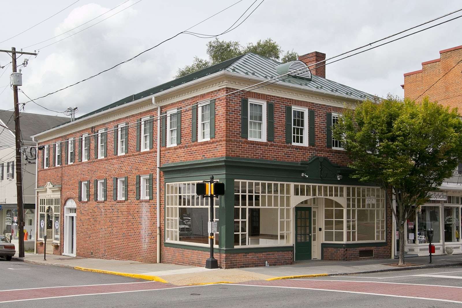 1 W Main St, Berryville, VA for sale Primary Photo- Image 1 of 1