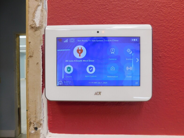 5070 Industry Dr, Melbourne, FL for sale - Building Photo - Image 2 of 31