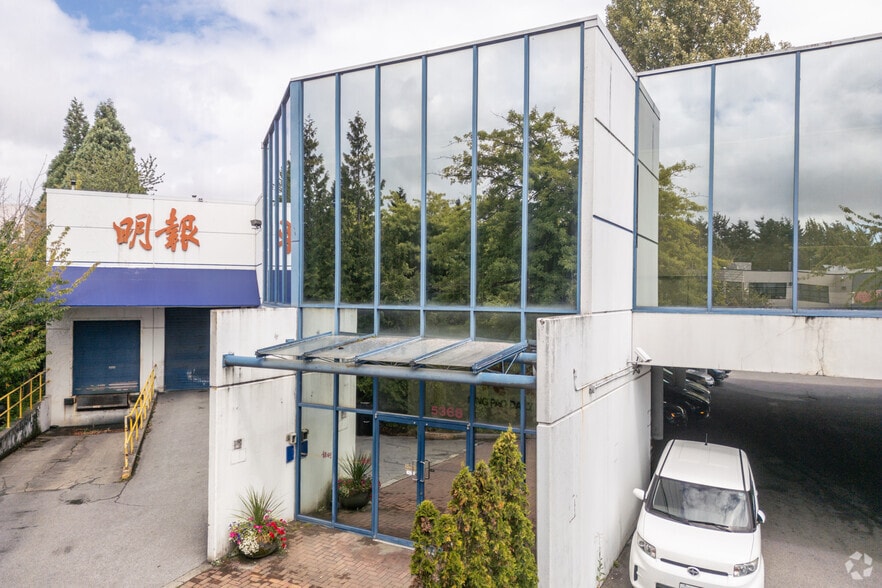 5368 Parkwood Pl, Richmond, BC for sale - Building Photo - Image 2 of 4