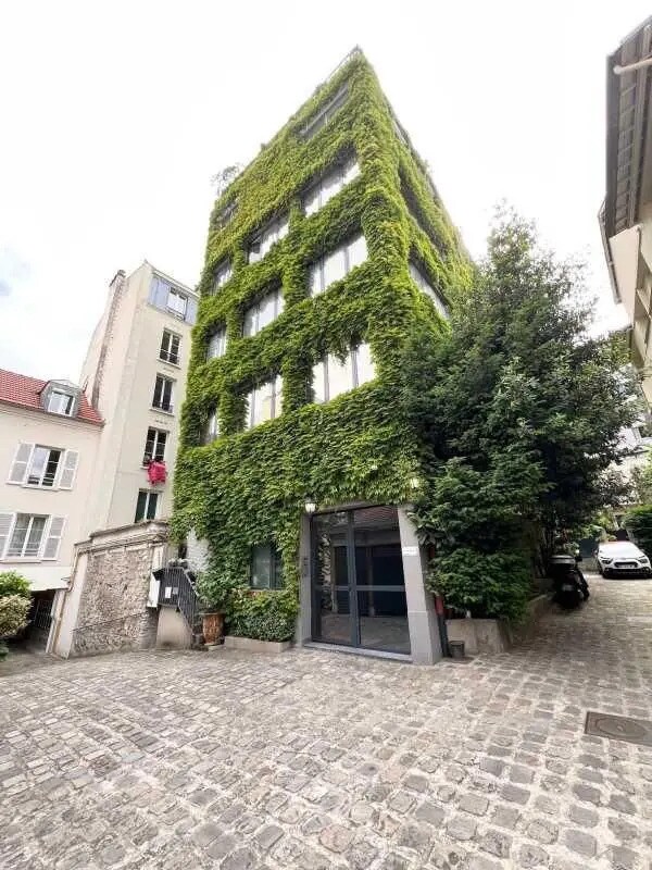 Office in Paris for lease Building Photo- Image 1 of 6