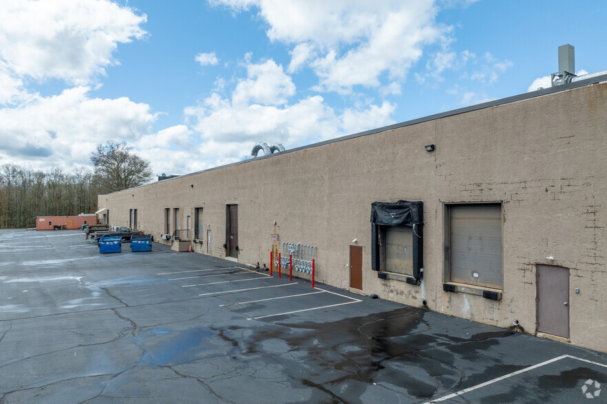 11 Princess Rd, Lawrenceville, NJ for lease - Building Photo - Image 2 of 5