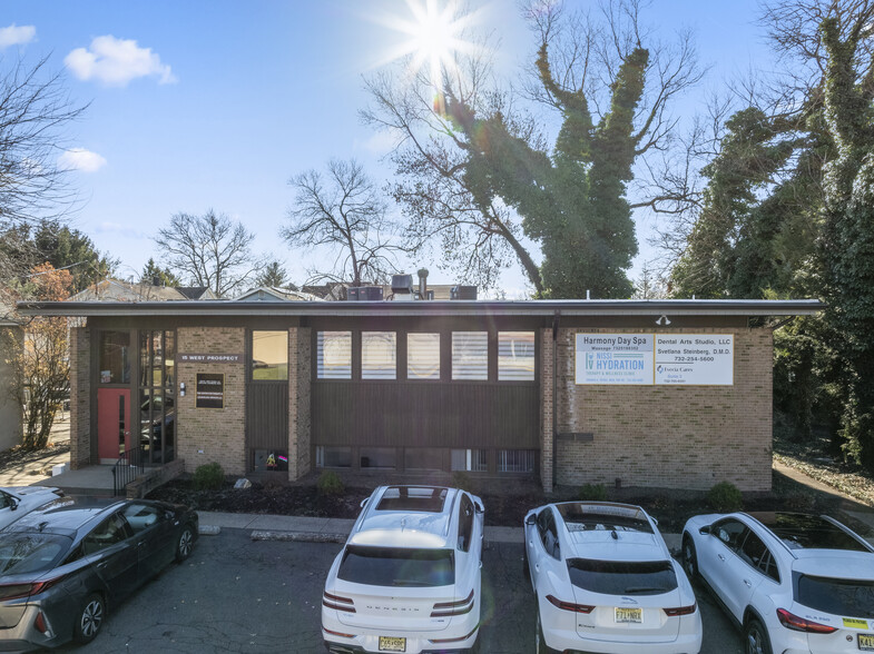 15 W Prospect St, East Brunswick, NJ for lease - Building Photo - Image 1 of 12