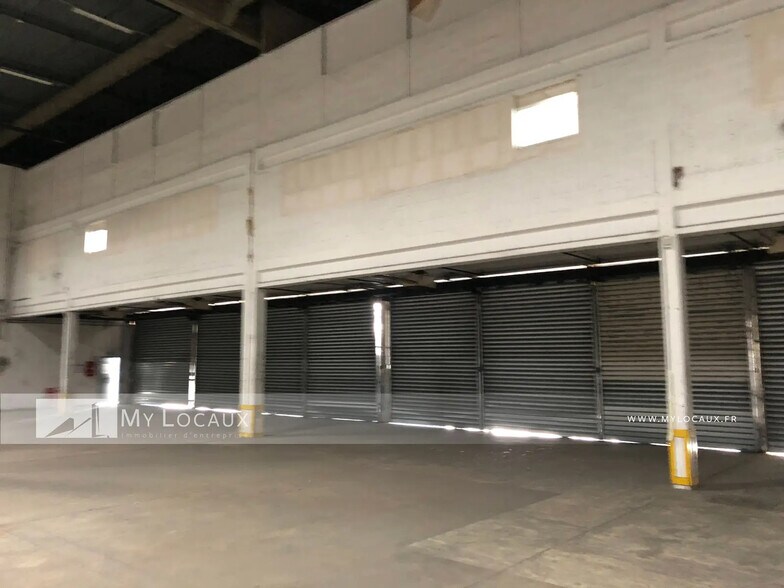 Industrial in Le Blanc-Mesnil for lease - Interior Photo - Image 3 of 4