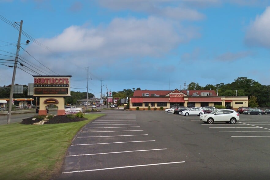 15 Newbury St, Peabody, MA for lease - Building Photo - Image 2 of 4