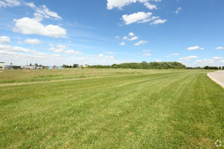 Comet Ln, Grand Ledge, MI for sale - Primary Photo - Image 1 of 1