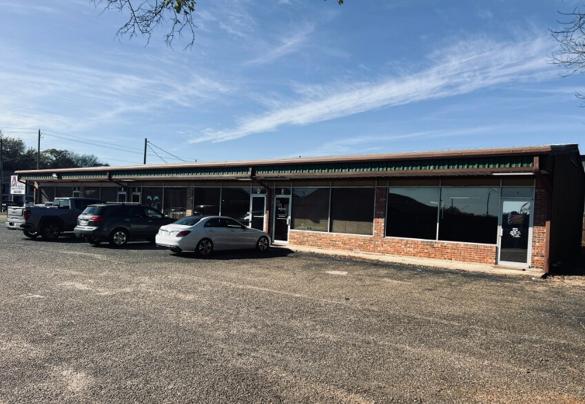 963 S Memorial Dr, Prattville, AL for lease Building Photo- Image 1 of 4
