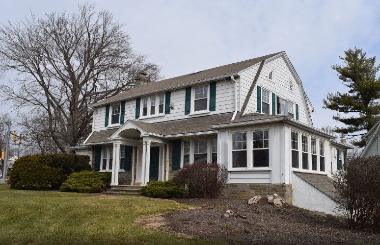 74 Paoli Pike, Paoli, PA for sale Primary Photo- Image 1 of 1