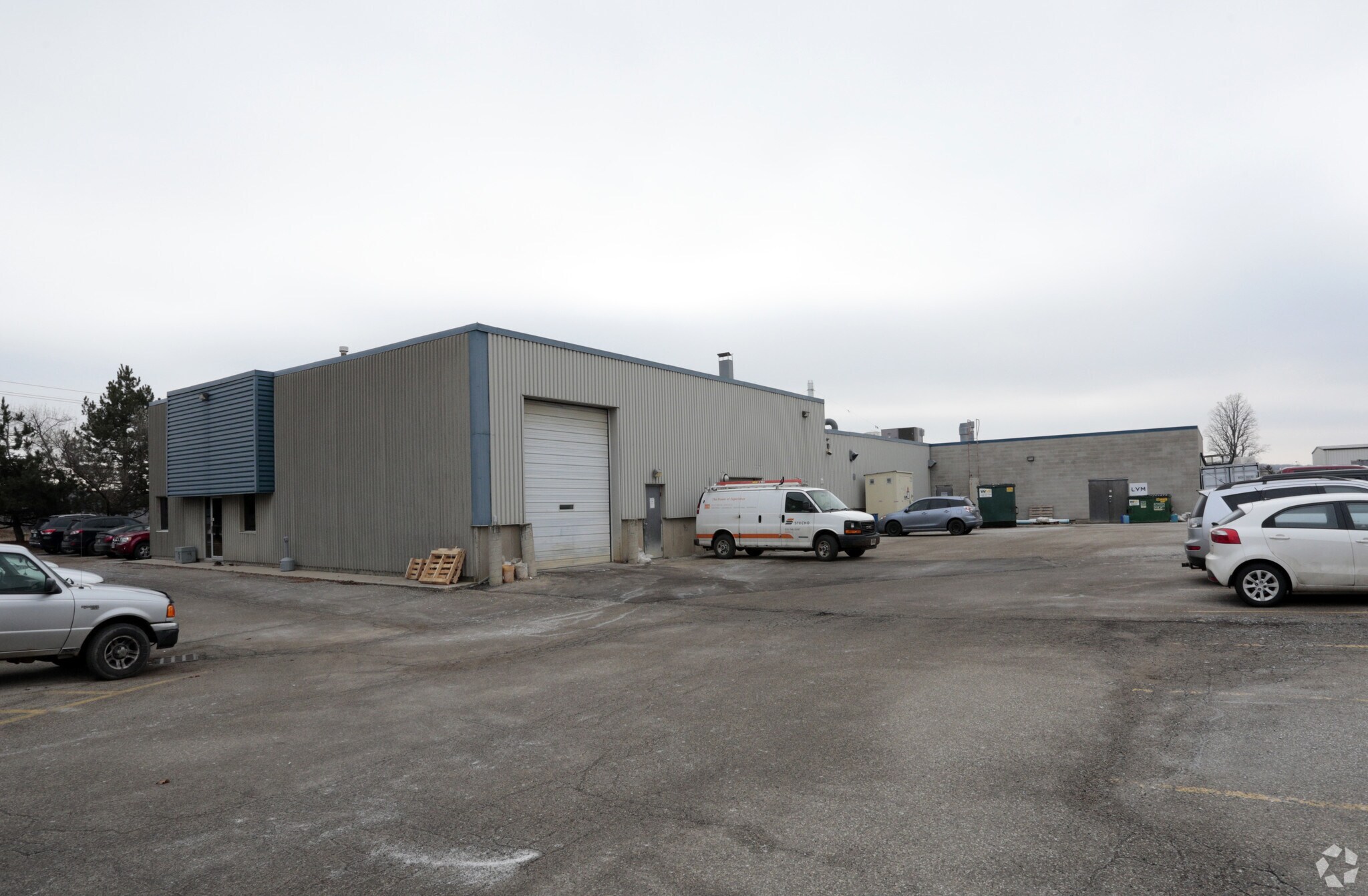 353 Bridge St E, Kitchener, ON for sale Primary Photo- Image 1 of 1