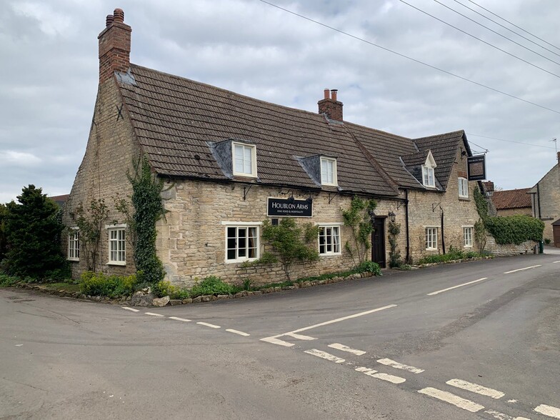 Houblon Arms, Grantham for sale - Primary Photo - Image 1 of 5