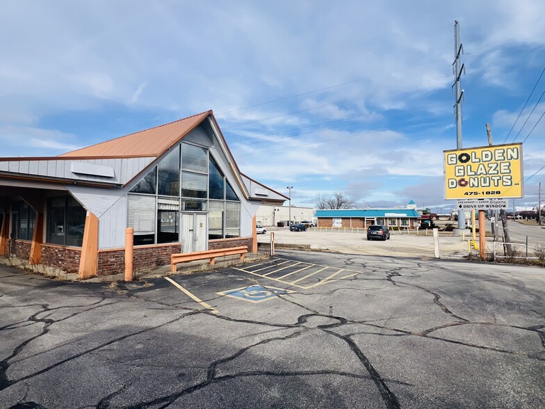 2779 N Water, Decatur, IL for lease - Building Photo - Image 1 of 8