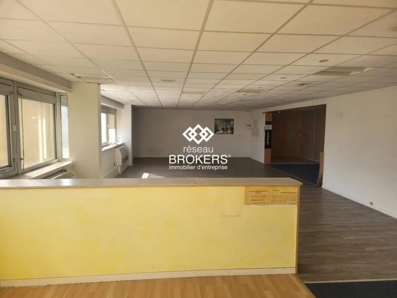 Office in La Motte-Servolex for lease - Interior Photo - Image 2 of 8